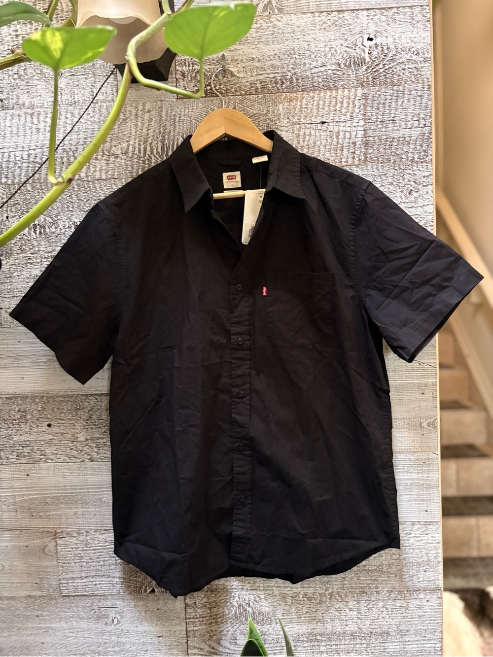 Levi's | NWT "The One Pocket" Short-Sleeve Woven Cotton Shirt - Men's L, Black